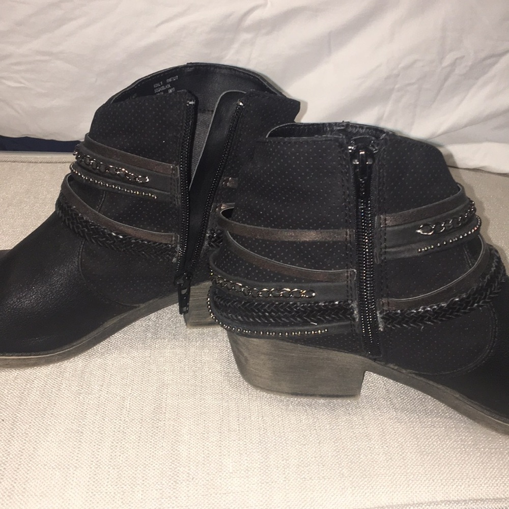 Booties - Picture 3 of 7